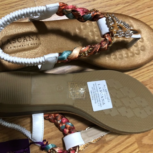NWT-women’s Lascana Beaded sandals. Size 9 - Picture 4 of 4